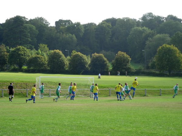 Henbury corner against Pucklechurch Sports