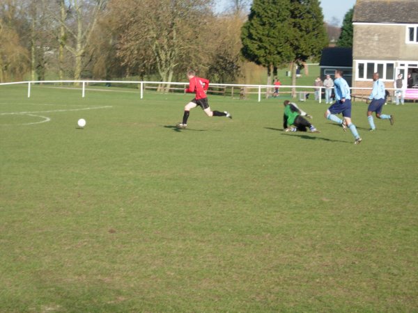 Alexander rounds the keeper for Thornbury