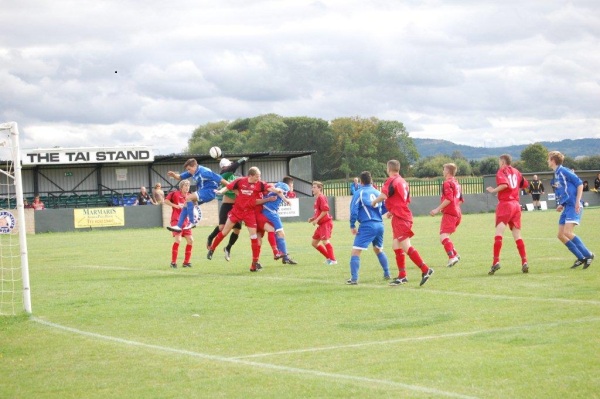 Action from Bishops Cleeve Reserves v Ellwood