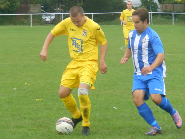 Frampton United v Hanham Athletic